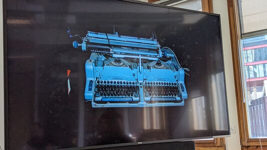 Si21-double-typewriter.jpg