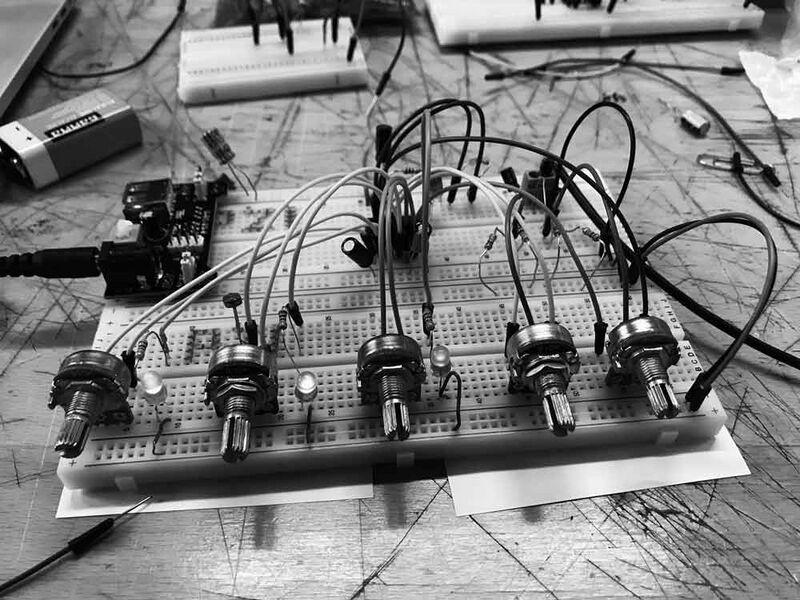 File:Modular patch synth sw 01.jpg