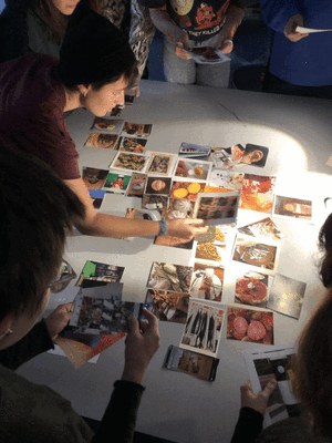 Mapping workshop, the invitation was to arrange-organize-map pictures that chae have been taken or collected.gif