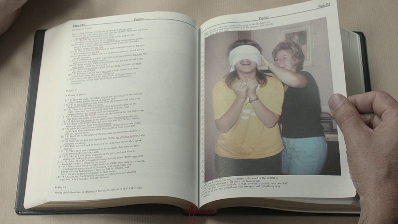 File:Holy Bible 1.png