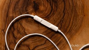 Apple-earpods-controls-1461747330.jpg