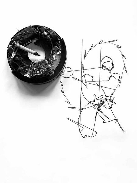 File:Drawing robot 01.jpg